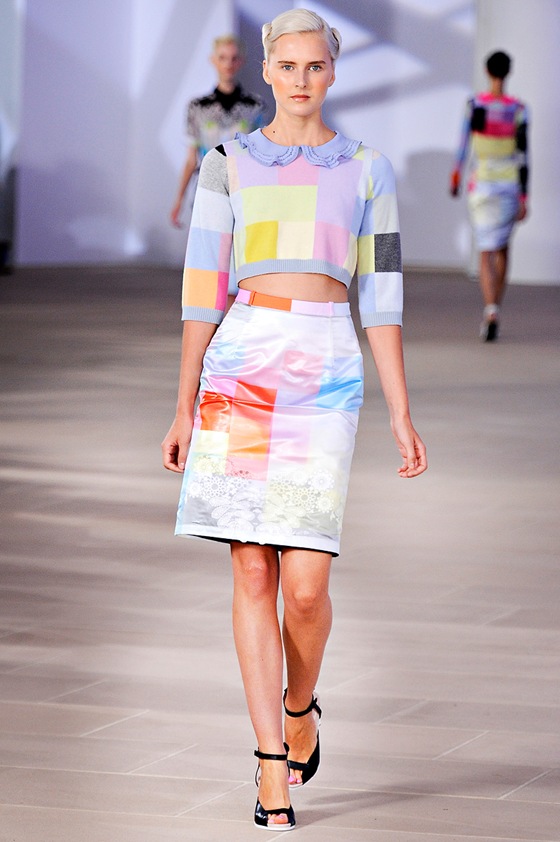 [preen-rtw-ss2012-runway-006_193936357388%255B3%255D.jpg]