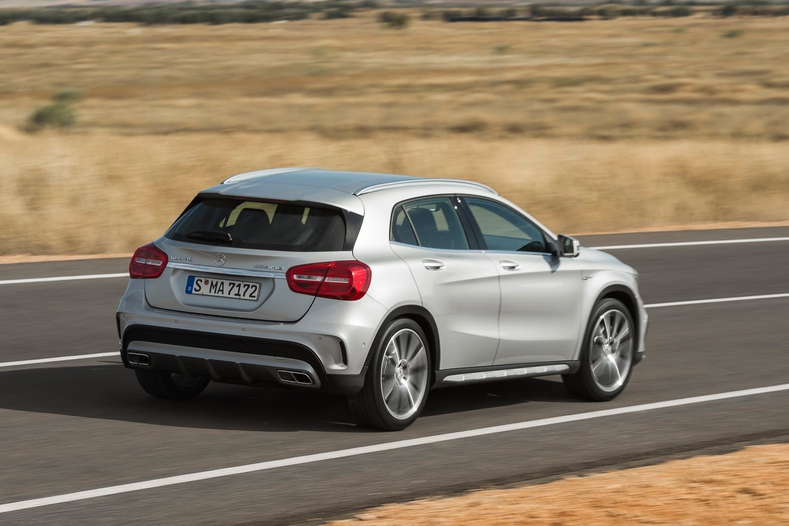 [Mercedes-GLA-45-AMG-10%255B2%255D.jpg]