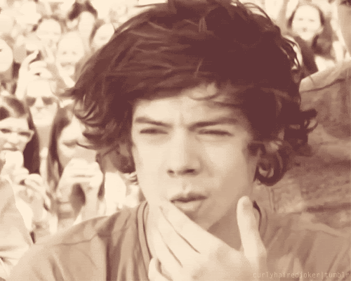 [harrysexylips%255B3%255D.gif]