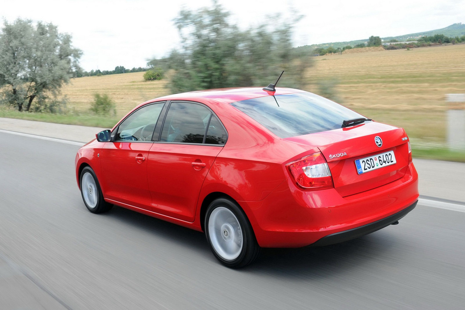 [2013-Skoda-Rapid-92%255B2%255D.jpg]
