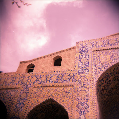 Untitled , Source: http://www.flickr.com/photos/27072451@N08/2761454722 2761454722.jpg