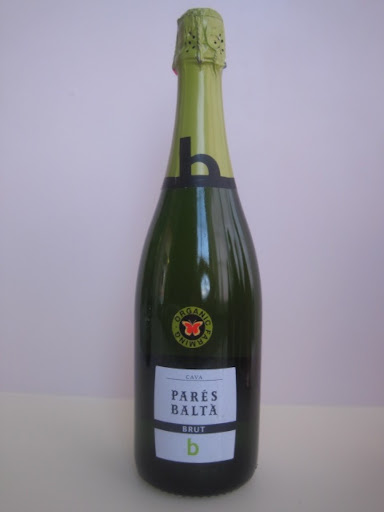 This unique cava was quite dry and not super effervescent, yet a winner with us.  If you prefer a sweeter bubbly this may not be for you!  Mineraly with notes of white peach and lemon, we see this paired with a Spanish jamon. Pares Balta Brut, about $14.