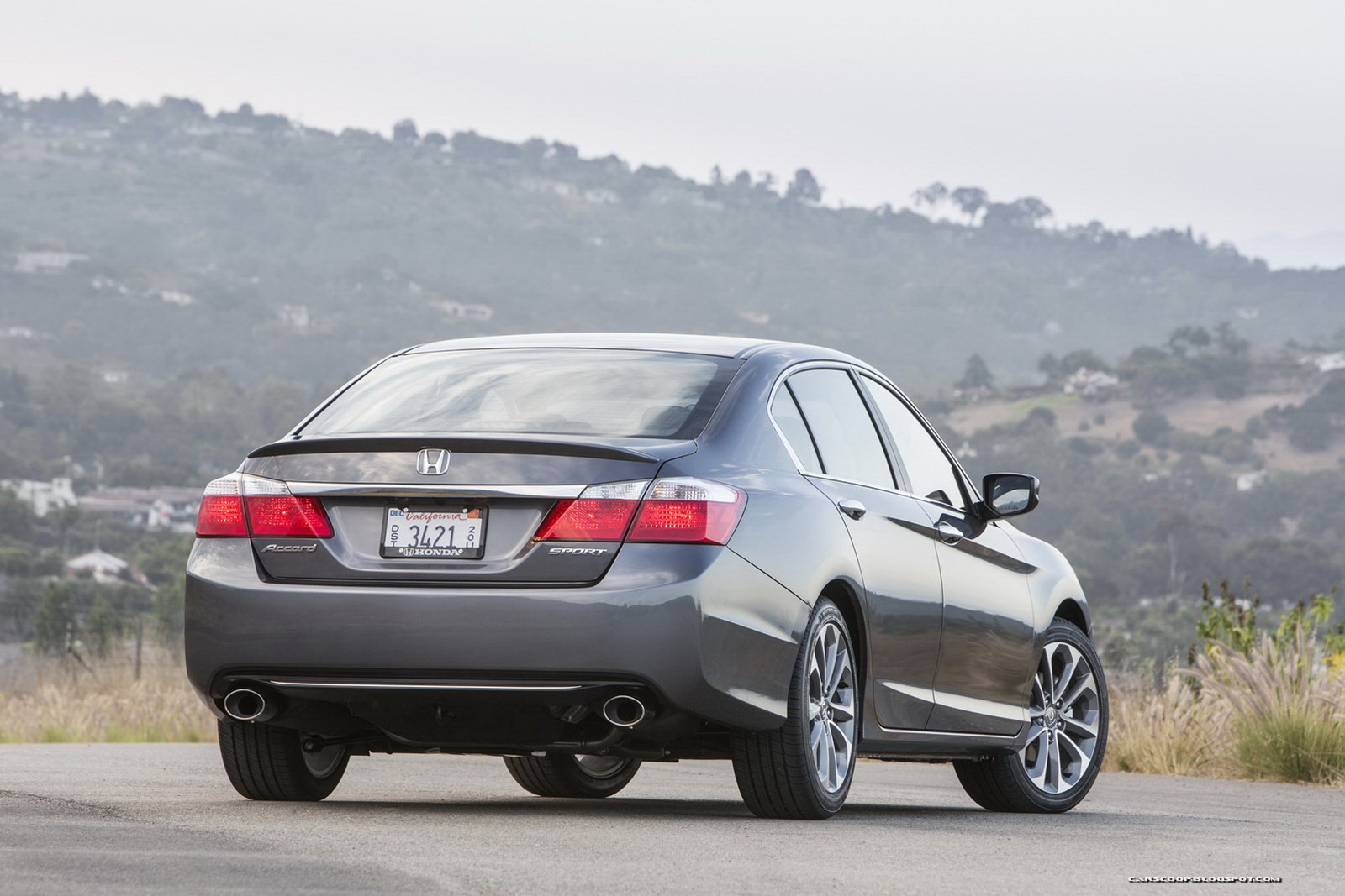 [2013_Honda_AccordSport_Sedan_303%255B2%255D.jpg]