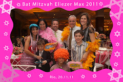 Fotos do evento Bat Mitzvah Eliezer Max - 20.11.11. Foto numero 97 da Social Click Fotografia Digital, do Rio de Janeiro, RJ, que faz fotos divertidas, fotos malucas, fotos com fantasias, fotos na hora, fotografia maluca, fotografia divertida com molduras personalizadas. fotos divertidas malucas foto maluca animadas animado rj rio de janeiro divertida fantasia animada para baile debutantes sites eventos noivas aniversarios 15 anos