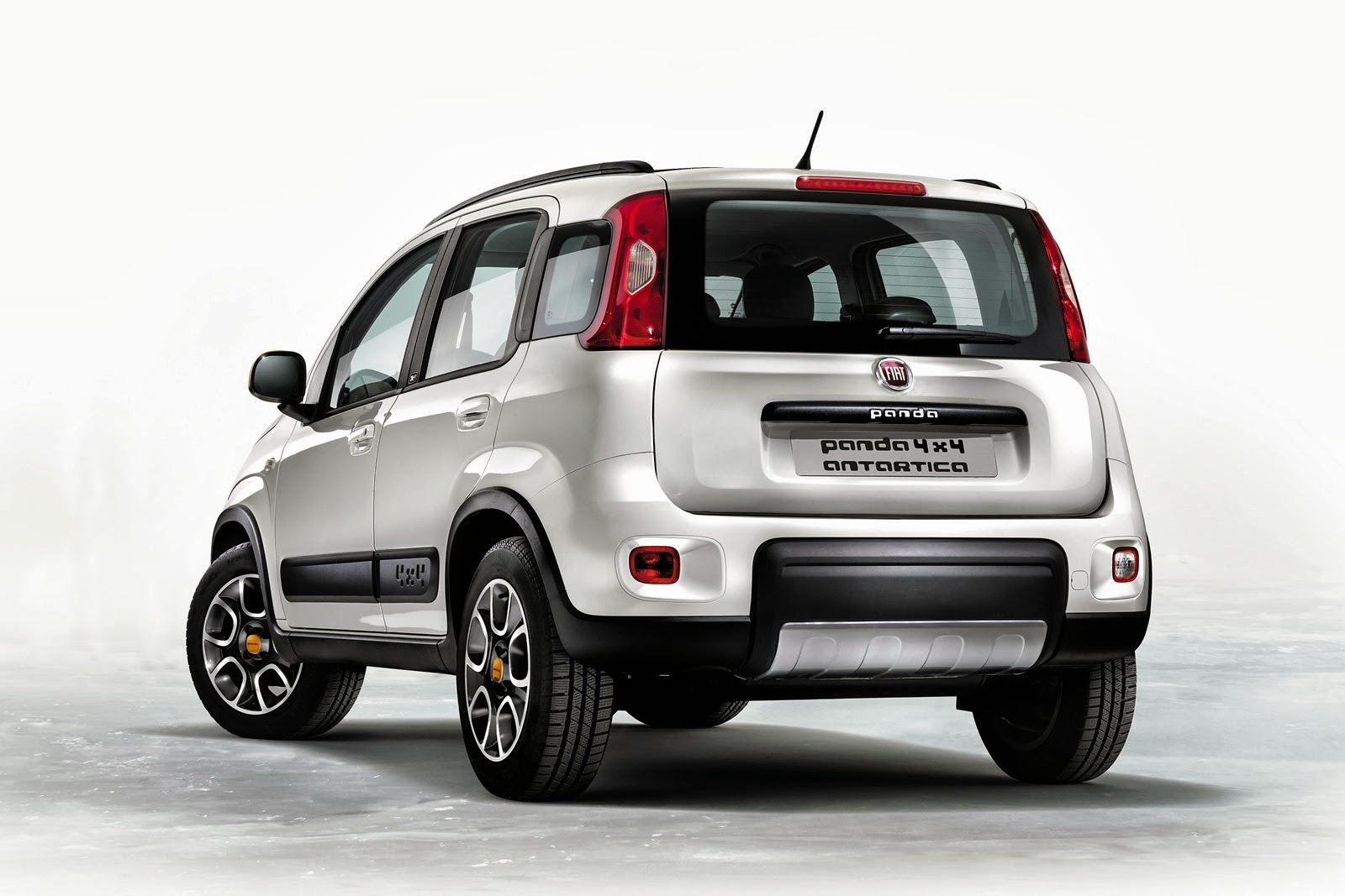 [Fiat-Panda-4x4-Antarctica-2%255B3%255D.jpg]