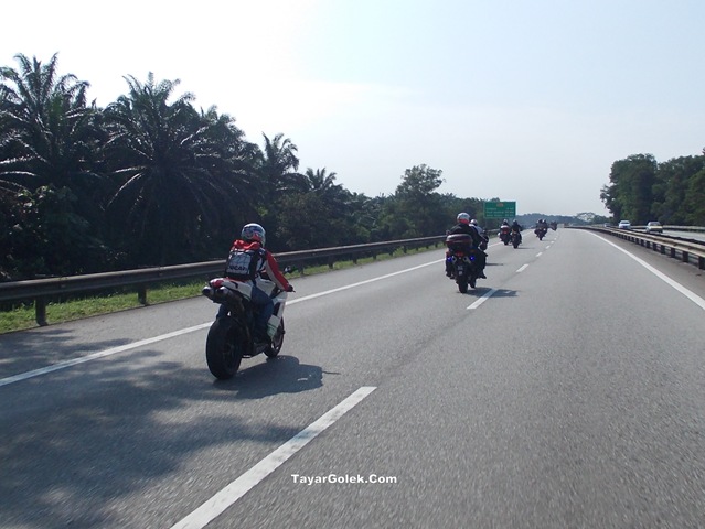 [DSCN35942.jpg]