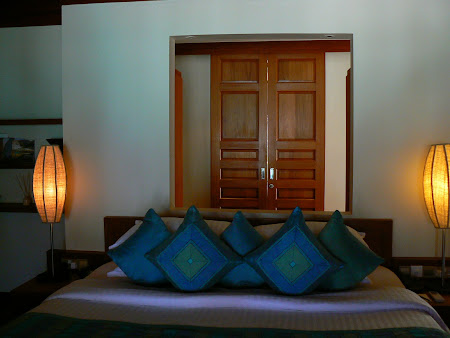 Maldives accomodation: Beach view room