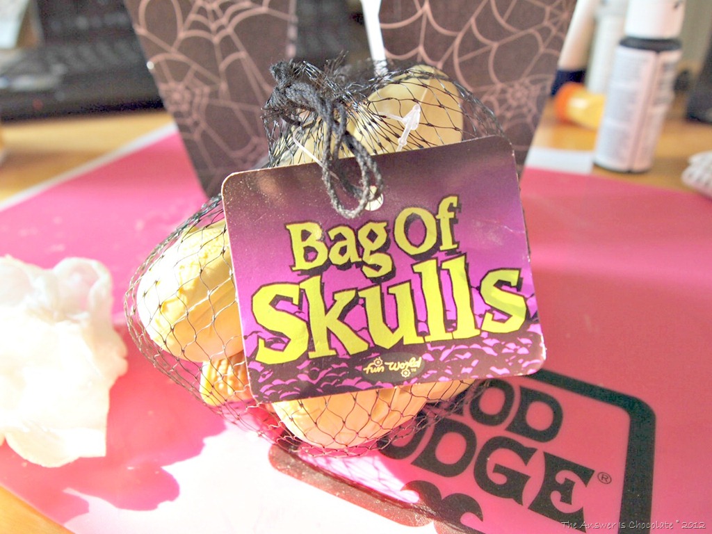 [Bag%2520Of%2520Skulls%255B4%255D.jpg]