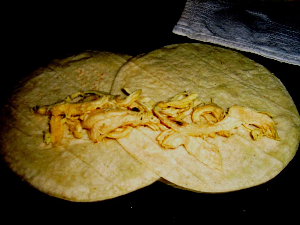 [1%2520%2520TORTILLAS%2520TRASLAPADAS%2520SE%2520PONE%2520LA%2520CARNE%255B4%255D.jpg]