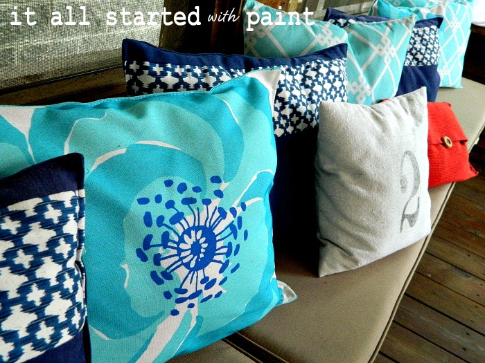[placemat_pillows_turquoise_and_red%255B3%255D.jpg]