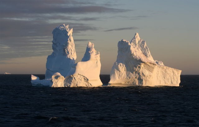 [natural-icebergs-cold-18%255B2%255D.jpg]
