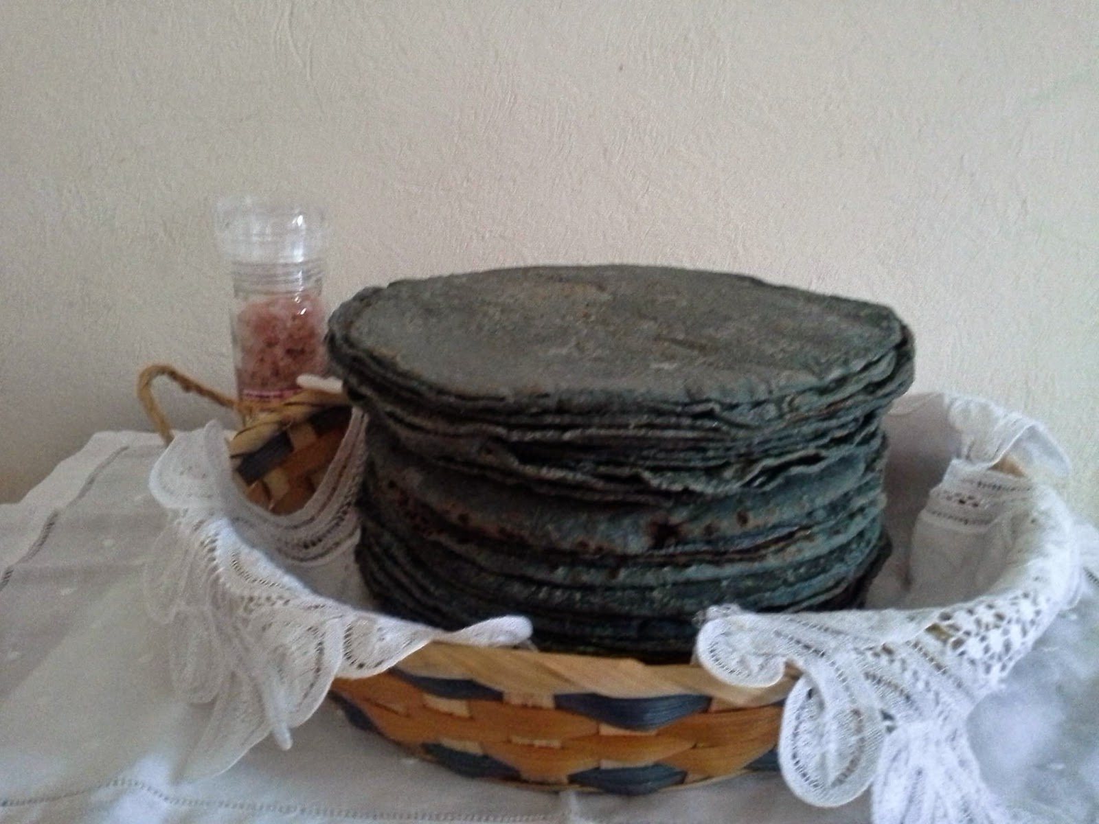 Imágenes de las tradiciones y cultura de México Tortillas azules de maíz