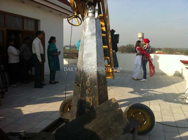 [diljit%2520and%2520neeru%2520bajwa%2520in%2520a%2520romantic%2520scene%2520in%2520jatt%2520and%2520juliet%2520film%255B5%255D.jpg]