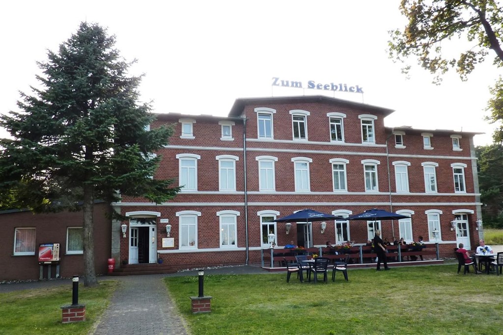 [P1030672-Medium2.jpg]