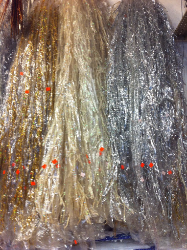 I love sparkling decor.