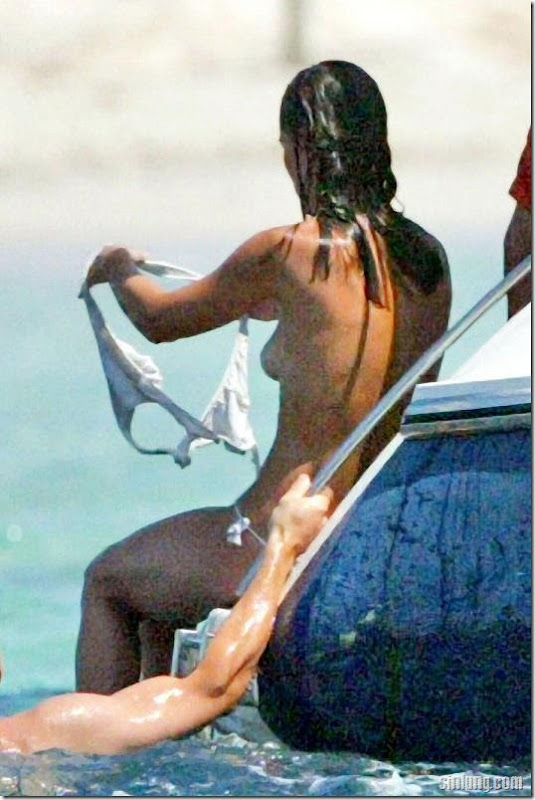 Pippa Middleton Topless Candid Photos, Takes Off White Bikini Top 2