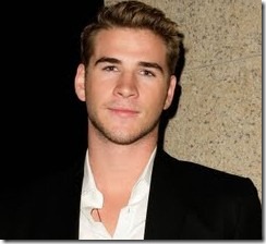 Liam Hemsworth és Teresa Palmer az AWOL-ban