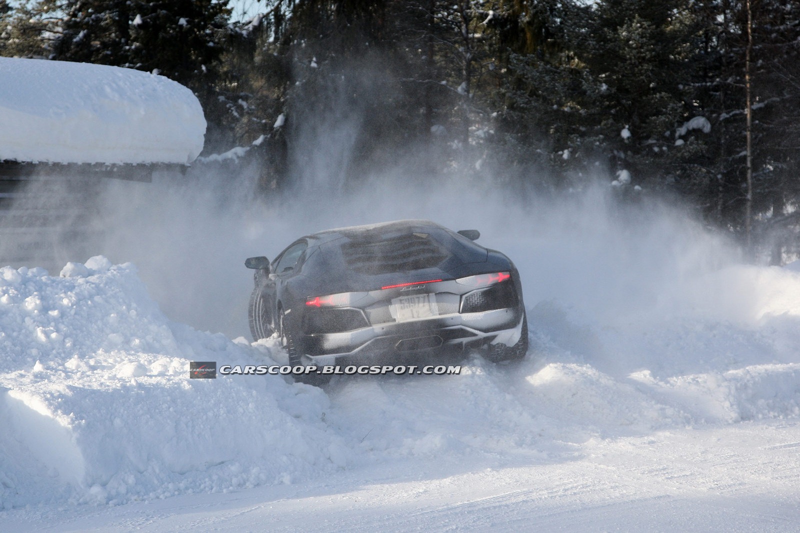 [Lamborghini-Aventador-LP700-4-Crash-13%255B3%255D.jpg]