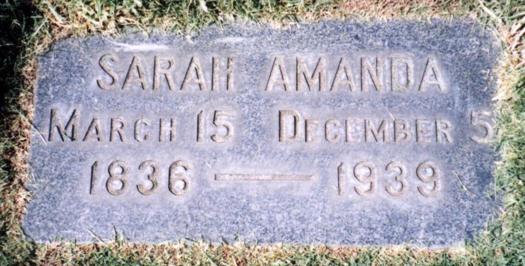 [Sarah%2520Amanda%2527s%2520Engle%2520Grave%2520Marker%255B2%255D.jpg]