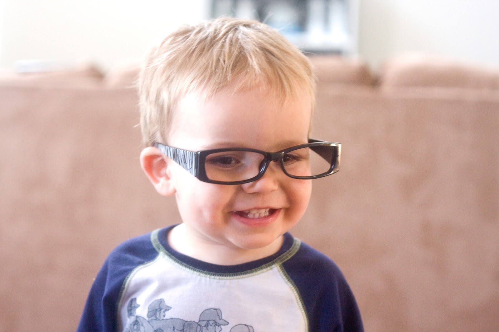 [04%252013%252013_jacob%2520glasses%25205%255B4%255D.jpg]