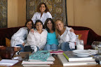 Dolores Rosner y sus alumnas del taller de pintura. Gentileza: Dolores Rosner.