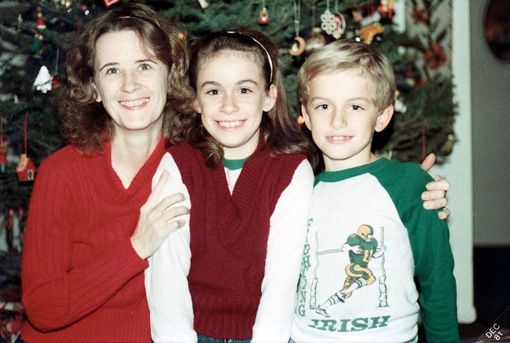 [Aunt%2520Connie%2520Jennifer%2520John%25201981%252001%255B4%255D.jpg]