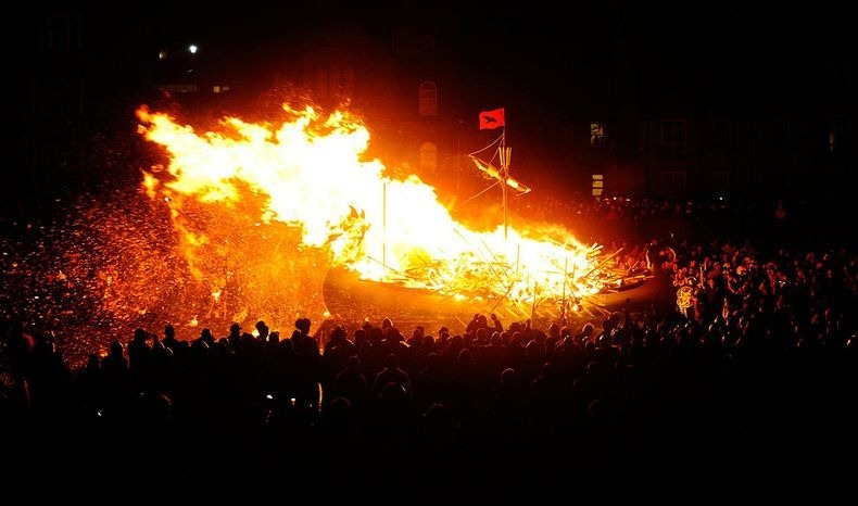 up-helly-aa-1 up-helly-aa-1