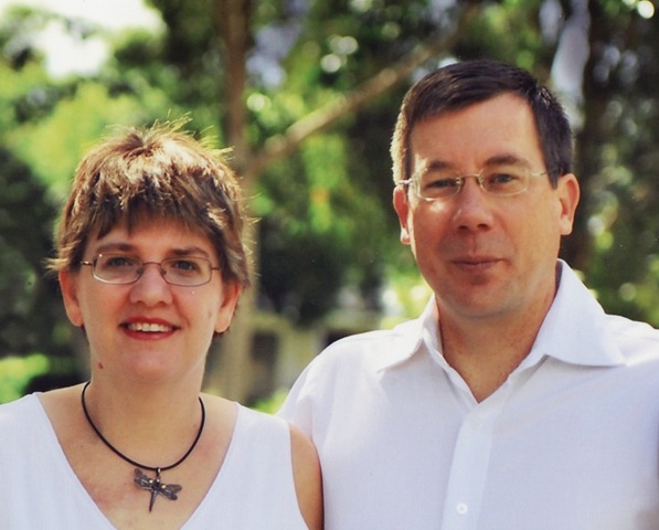 [Jan%252009%2520Brian%2527s%2520family%2520standing%2520600dpi%255B4%255D.jpg]
