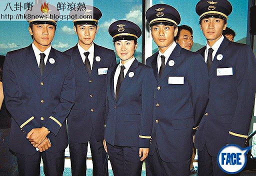 02年無 綫小生離巢潮，吳卓羲說與黃宗澤、馬國明是因此受益上位的同一脫人，齊齊獲派經典劇《衝上雲霄》的實習機師角色。《蘋果日報》圖片