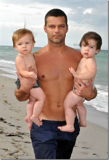 ricky-martin-and-twins-3