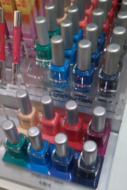 Kiko Boulevard Rock Denim nail polish smalti Kiko Boulevard Rock Denim nail polish smalti