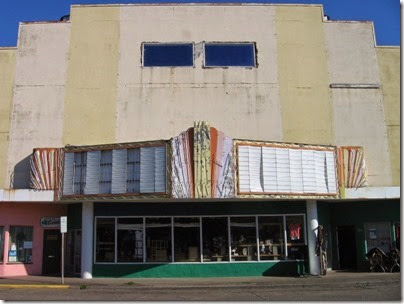 IMG_4190 Park Theatre in Lebanon, Oregon on October 21, 2006