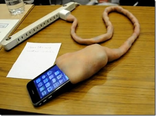uglu-umbilical-iphone-charger