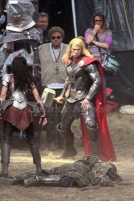 Fotók a Thor The Dark World forgatásáról 01