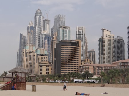 28. Plaja Dubai Marina.JPG