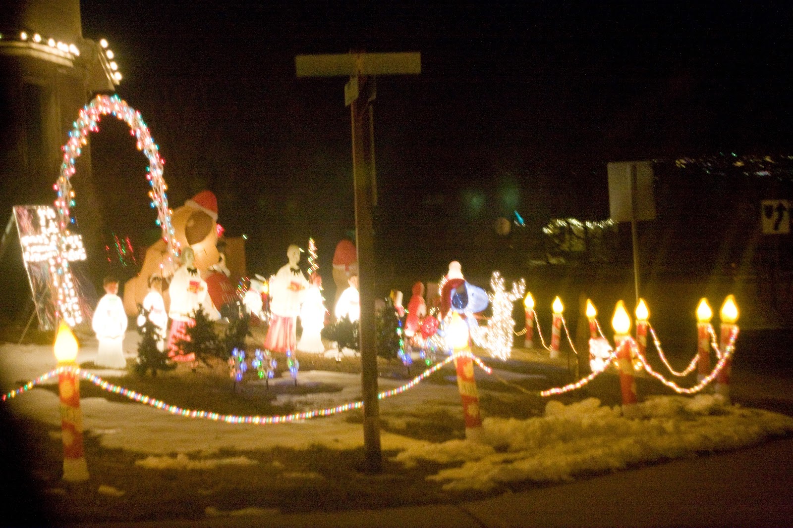 [12.22.12%2520lights%252012%255B3%255D.jpg]