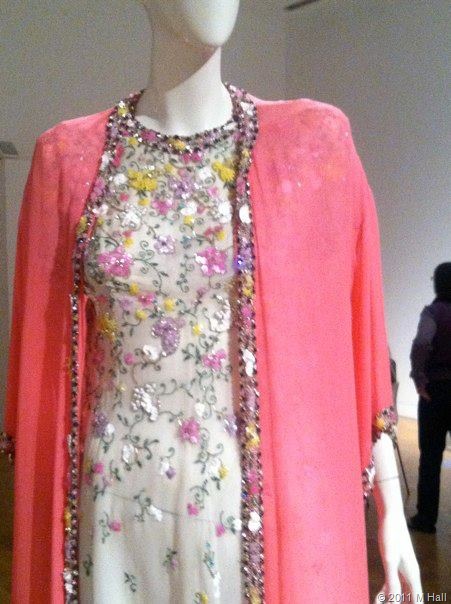 [detail%2520on%2520pink%2520dior%255B7%255D.jpg]