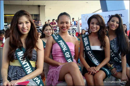 Miss Earth Philippines Walked The Ramp With Little Miss Earth 