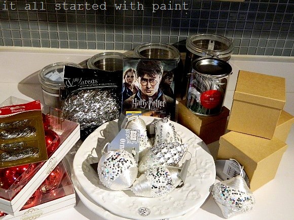 [2011%2520Holiday%2520decor%2520prep%25204%2528580x435%2529%2520%25282%2529%255B11%255D.jpg]