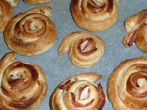 Булочки с беконом