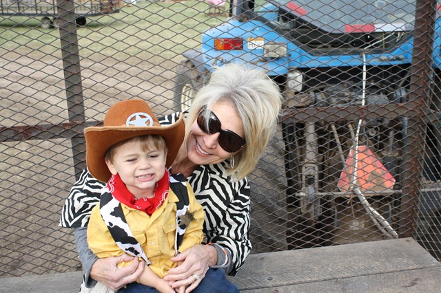 [hayride%255B3%255D.jpg]
