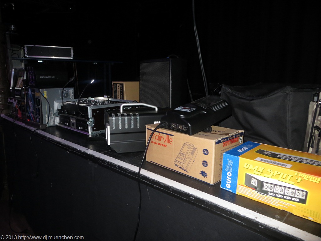 [DJ-Flohmarkt-Muenchen%255B14%255D.jpg]