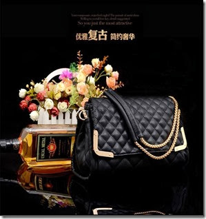 7534 BLACK - 190 RIBU - Material PU Bottom Width 29 Cm Height 17 Cm Thickness 9 Cm Strap Height 24 Cm Adjustable Weight 0. 95