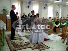 Fotos do evento VINÍCIUS&DERENICE. Foto numero 162. Fotografia (fotografias) da Art Tec Fotografias que faz fotos de casamento, fotos de festas, fotos de eventos sociais, fotos de aniversário, fotos de formatura, fotojornalismo, ensaios fotográficos, fotos de estúdio, book fotográfico e outros serviços fotográficos em Pelotas, RS, e outras cidades do Rio Grande do Sul. fotos casamento de pelotas rs para noivas casamentos rio grande do sul foto fotografia penteados modelo havaiano dj arranjos mesa