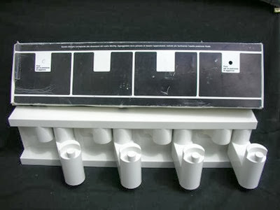White Velca MiniVip coat rack with box White Velca MiniVip coat rack with box