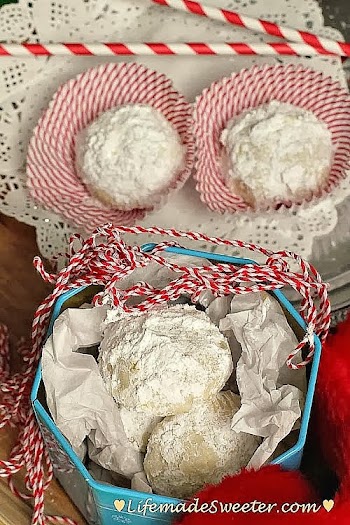 Nutella Hazelnut Stuffed Snowballs.jpg