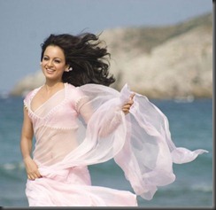 kangana in white saree