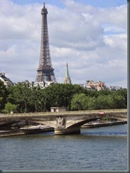 A caminho da Torre Eiffel. (3)