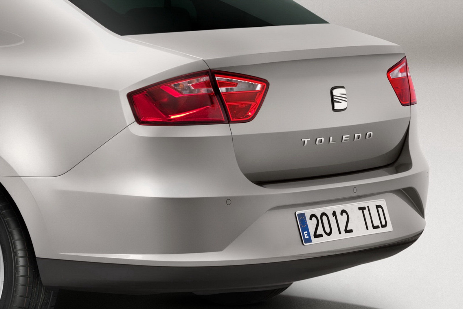 [2013-Seat-Toledo-12%255B2%255D.jpg]
