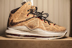 nike lebron 10 gr cork championship 10 01 @KingJames Wears NSWs Nike LeBron X Cork Off the Court